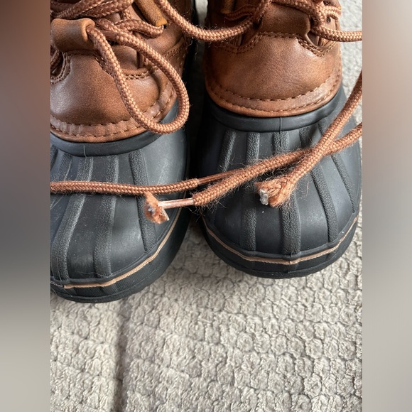 London Fog - kids size 13 - Picture 2 of 5